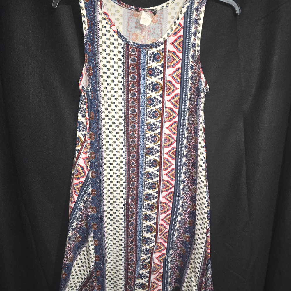 Discreet Multicolor Patterned Mini Dress